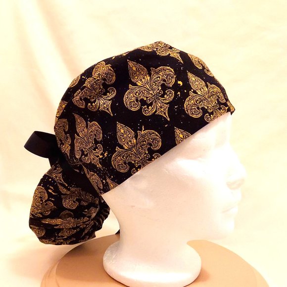 Fleur de Lis Ponytail Scrub Cap - 3 Ponytail Pouch Sizes - Gold on Black - Picture 3 of 4